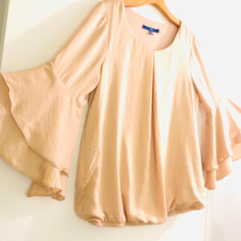 Gold Top APT. 9 Medium